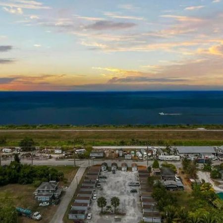 Inviting Oasis - Cozy, Spotless, And Comfortable Room Pahokee المظهر الخارجي الصورة