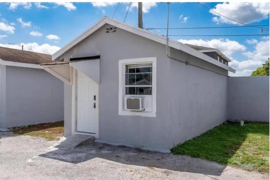 Inviting Oasis - Cozy, Spotless, And Comfortable Room Pahokee المظهر الخارجي الصورة